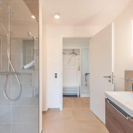 Meerwaerts Husum (Schleswig-Holstein)